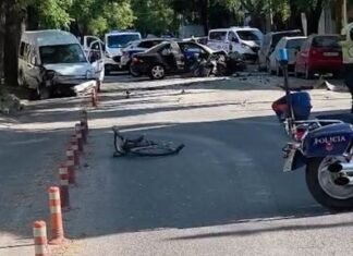 Aksident tragjik në Shkodër: Përplasja e dy makinave i mori jetën drejtuesit të biçikletës