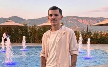 Del foto e 20-vjeçarit që humbi jetën pasi makina ra në greminë