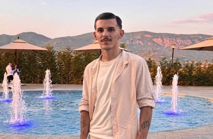 Del foto e 20-vjeçarit që humbi jetën pasi makina ra në greminë